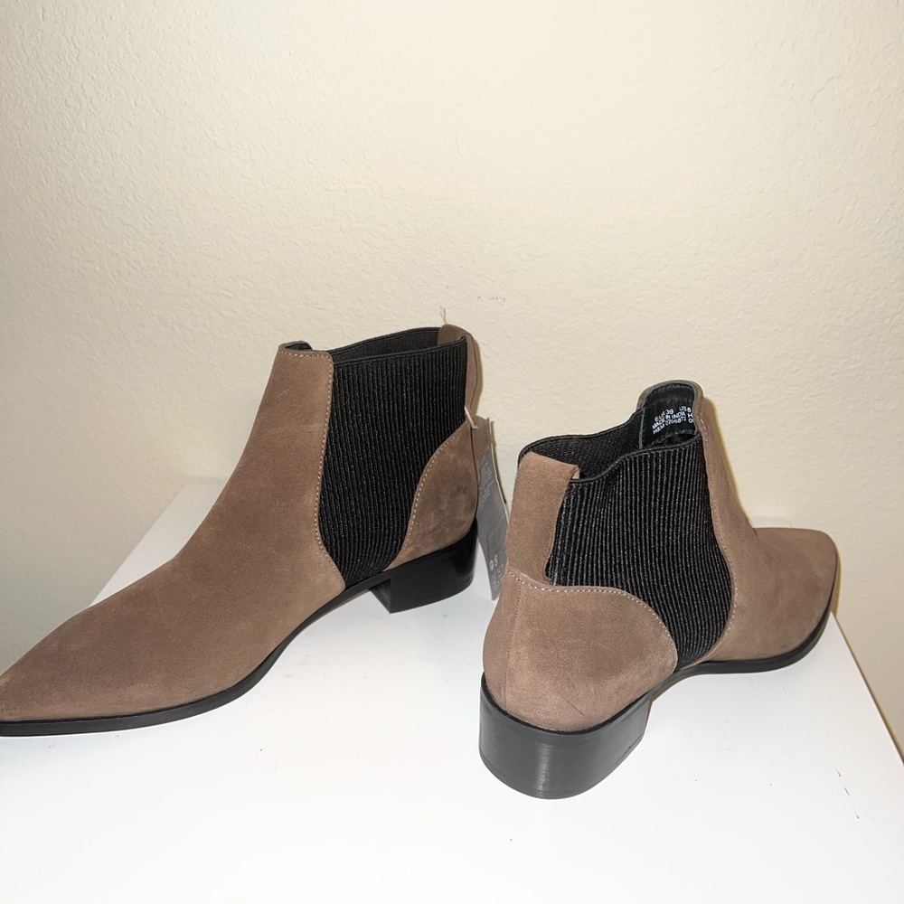 H&M real suede Chelsea boots Sz 39/8.5